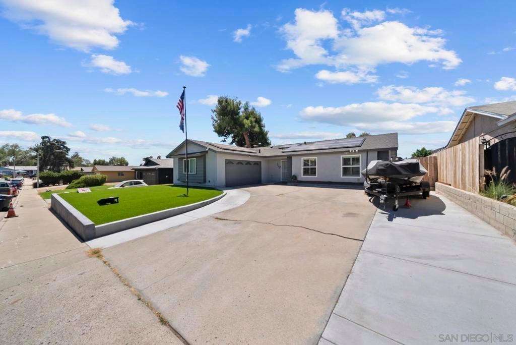 8054 Royal Gardens Pl
