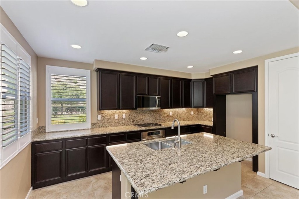 Cobblestone Canyon - Residential Lease