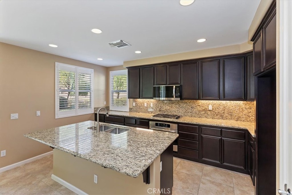 Cobblestone Canyon - Residential Lease