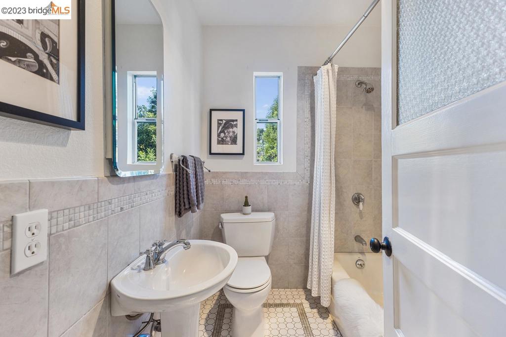 MAXWELL  PARK - Residential