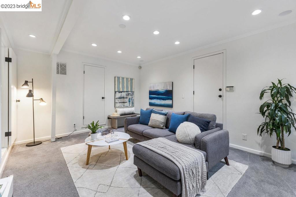 MAXWELL  PARK - Residential