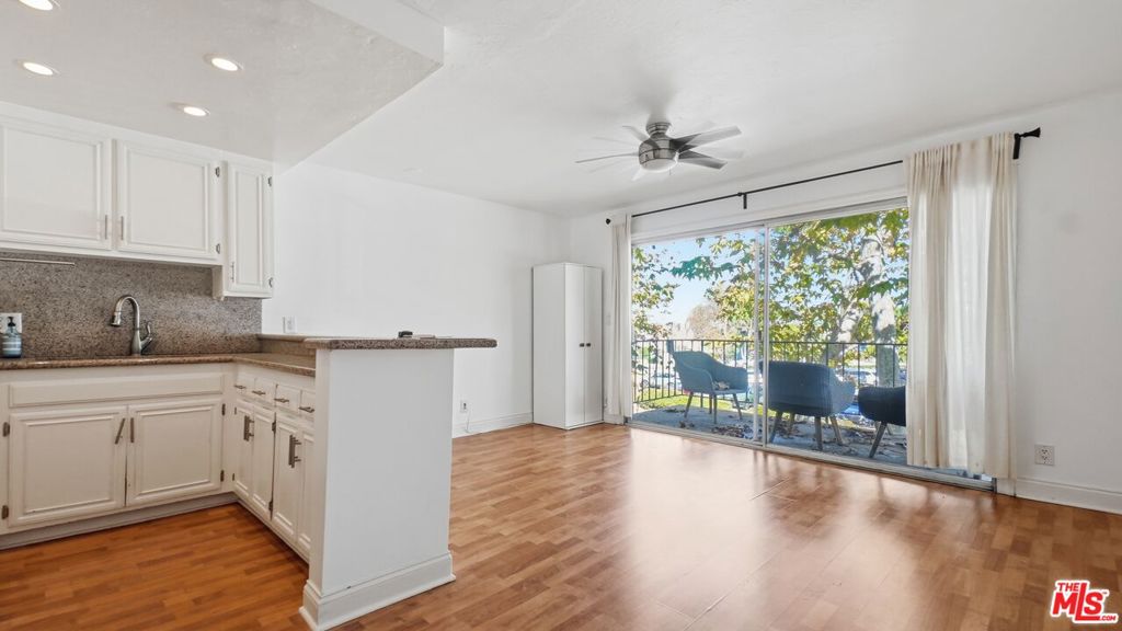 300 Cagney Lane 215