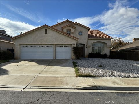Photo of 12334 Navajo Ln, Victorville, CA 92392 (MLS # CV25265045)