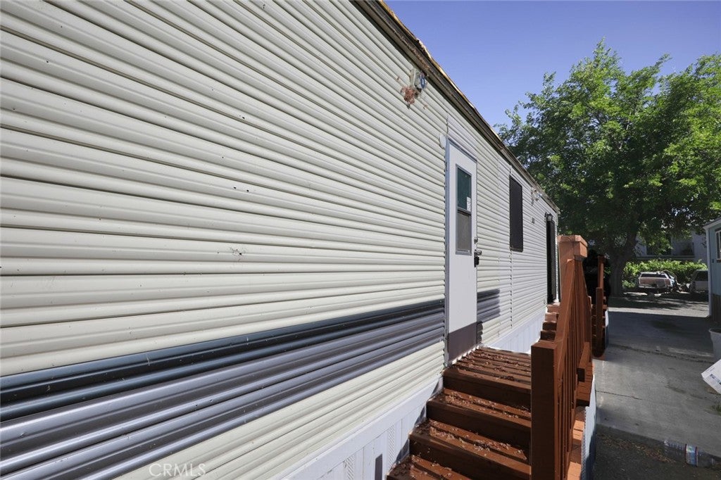 1350 s main 11