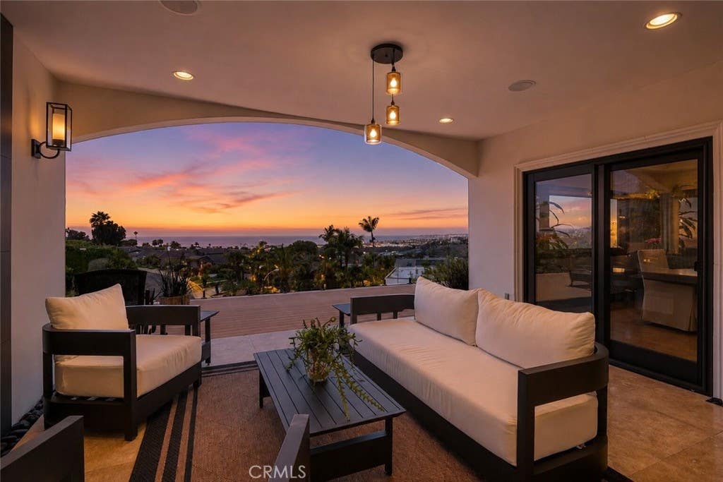 Photo of 321 Calle Felicidad, San Clemente, CA 92672 (MLS # OC26139677)