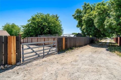 Tiny photo for 155 South 2nd Street ST, Shandon, CA 93461 (MLS # SC26097356)