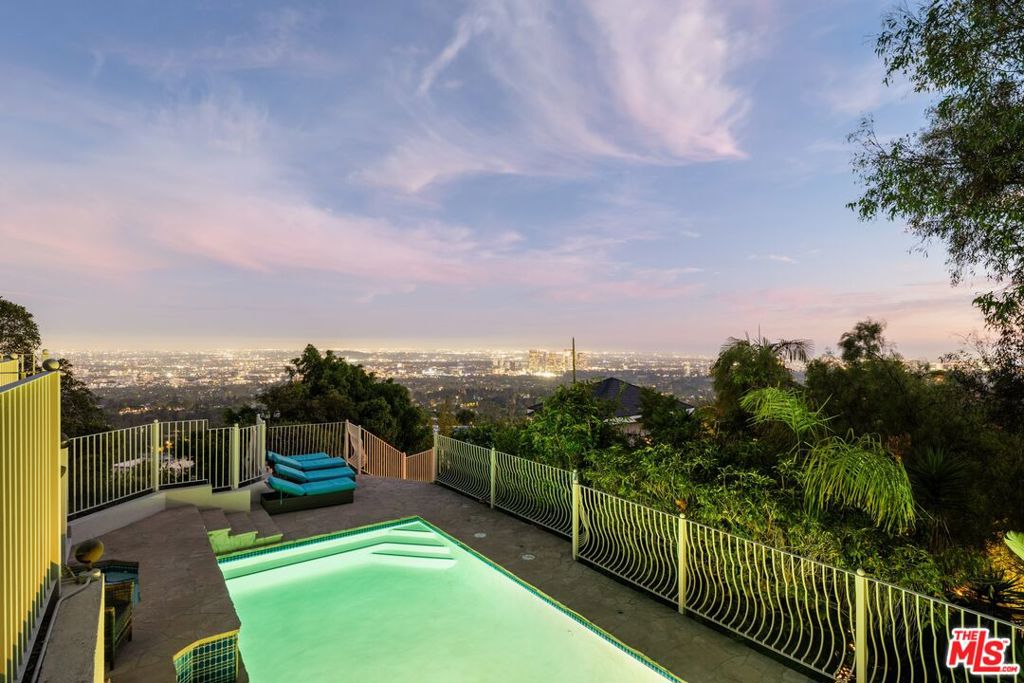 1454 Blueridge Drive