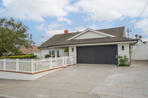 Photo of 25402 Westborne Drive, Dana Point, CA 92629 (MLS # CV26208739)