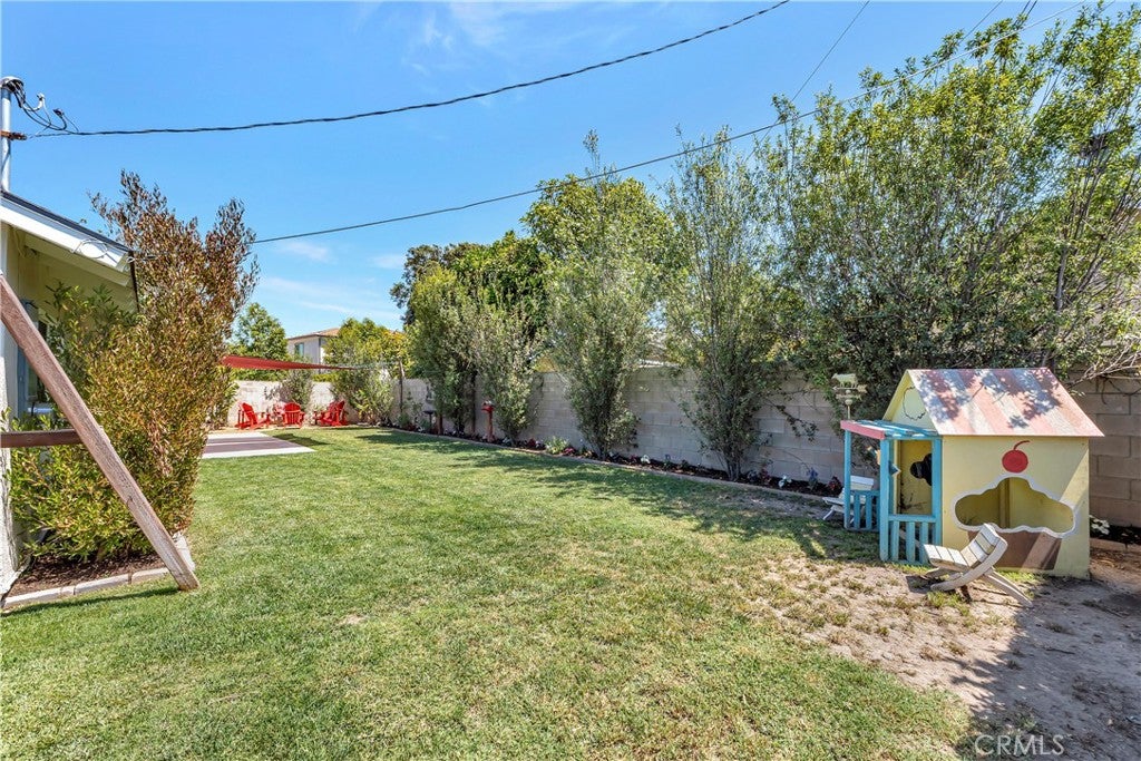 5702 Riviera Drive, Huntington Beach CA 92647 - Photo 38