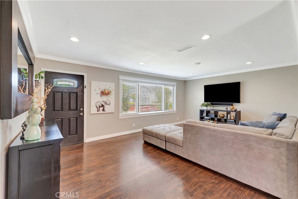 5702 Riviera Drive