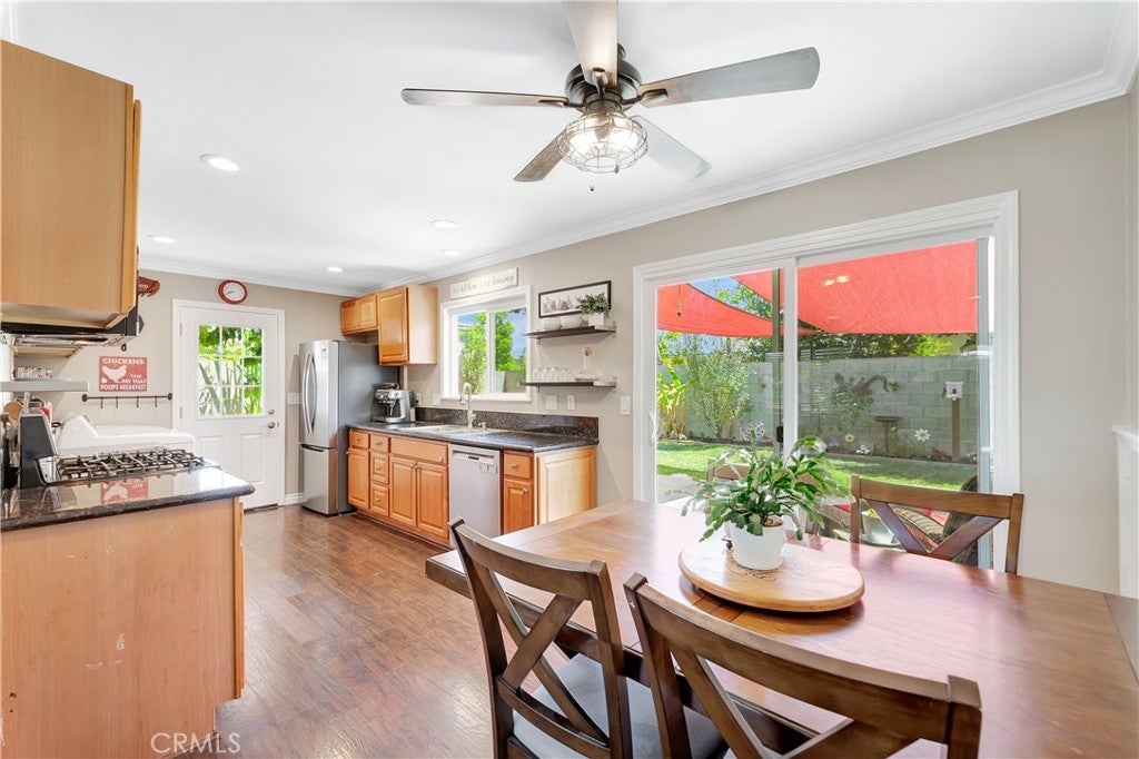 5702 Riviera Drive, Huntington Beach CA 92647 - Photo 8