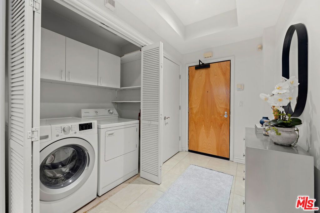 Photo of 1245 Wellesley Avenue #103, Los Angeles, CA 90025 (MLS # 25568055)