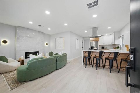 8806 LAMAR Spring Valley CA 91977