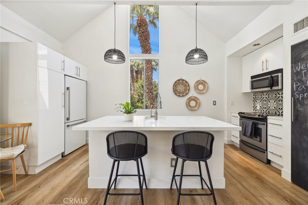 Mountain Cove (32514) - Residential Lease