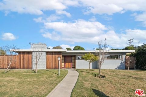 424 Saint Andrews Road Newport Beach CA 92663