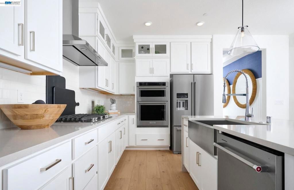 Photo of 17942 Glen Arbor Way Way, Lathrop, CA 95330 (MLS # 41128869)