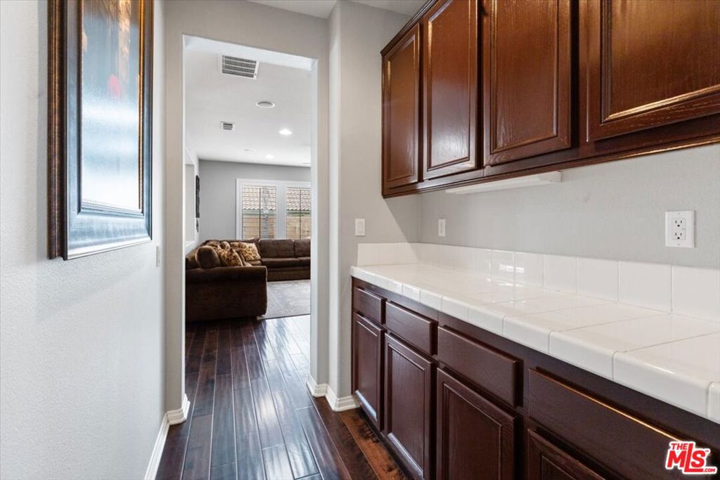 7915 Saddletree Court