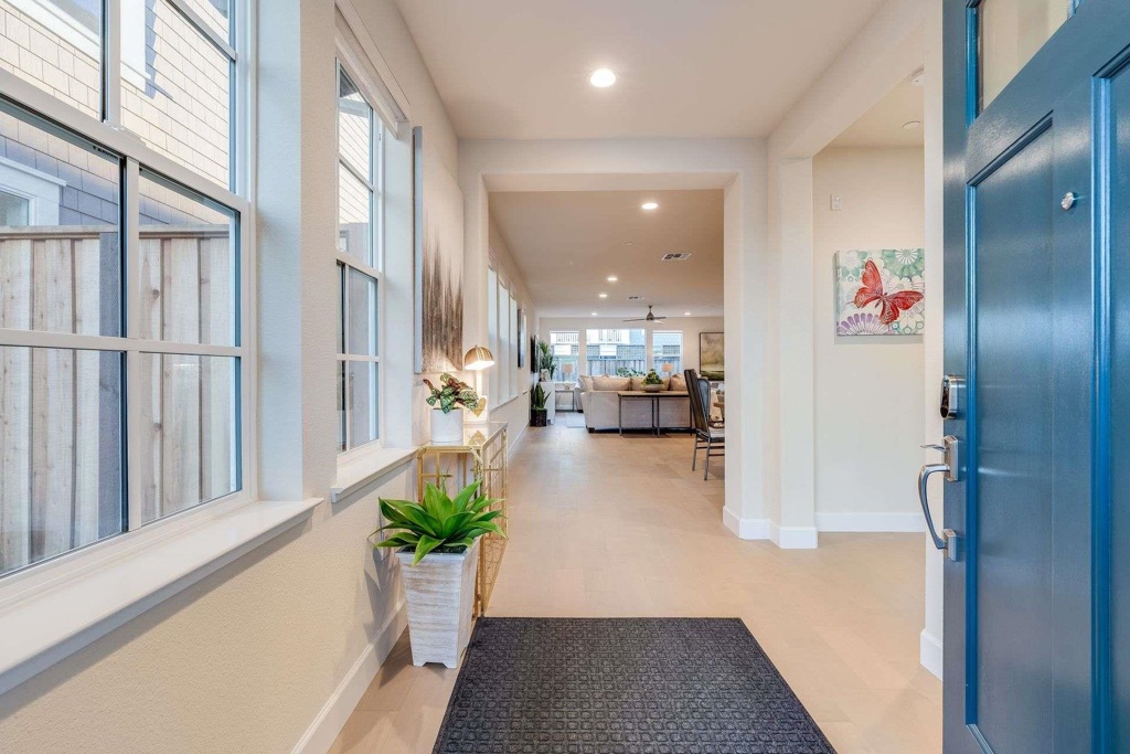 32613 32613 Singh Circle