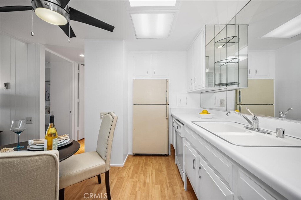 1420 Skokie 84E