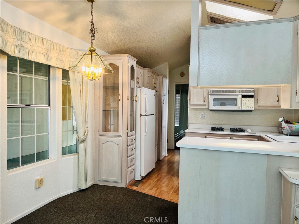 1295 S Cawston Ave 47