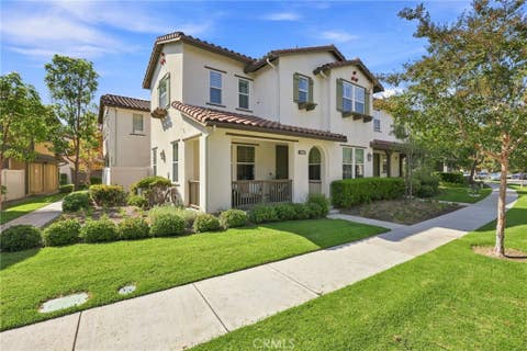 Tiny photo for 3159 London LN, Oxnard, CA 93036 (MLS # SR26175546)