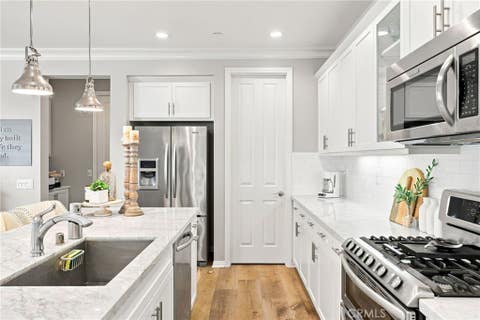 Tiny photo for 3159 London LN, Oxnard, CA 93036 (MLS # SR26175546)