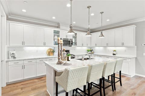 Tiny photo for 3159 London LN, Oxnard, CA 93036 (MLS # SR26175546)