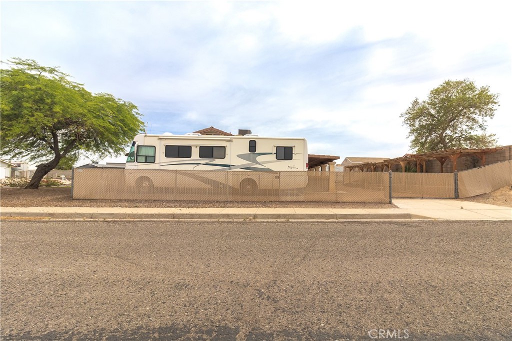 2202 Casa Del Sol