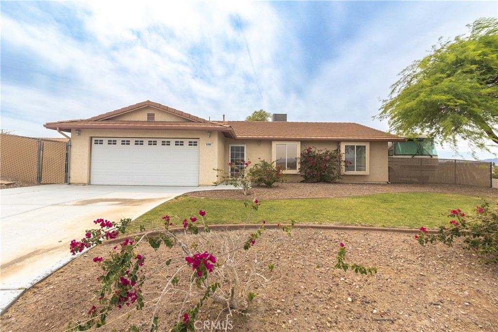2202 Casa Del Sol