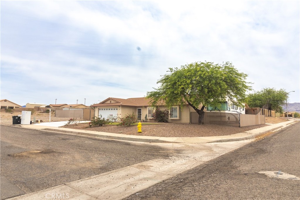 2202 Casa Del Sol