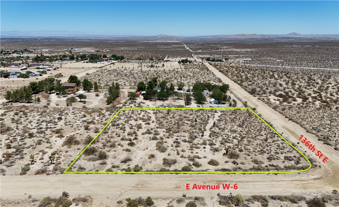 APN: 3037-019-007 Coordinates: 34.493944, -117.888389 2.17 Acre lot for sale in LA County. This lot is located on the corner of 136th St E and E Ave W-6 in Pearblossom, CA. Excellent location to build a new home in the small rural town of Pearblossom. This area is near to the Angles National Forest as well as the California Aqueduct. Not far from this lot is Highway 138, a major highway in and out of the Antelope Valley that runs down to Interstate 15. This a prime location in the Antelope Valley to develop as the area continues to grow.