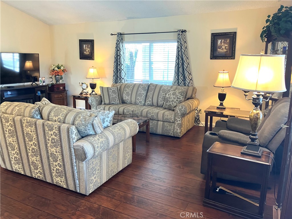 1250 N Kirby Street 77