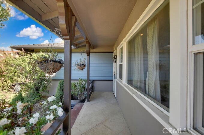 422 W Ada Avenue