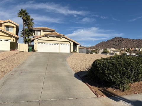 Photo of 744 La Cumbre St, Corona, CA 92879 (MLS # IV25251596) Photo of 744 La Cumbre St, Corona, CA 92879 (MLS # IV25251596)