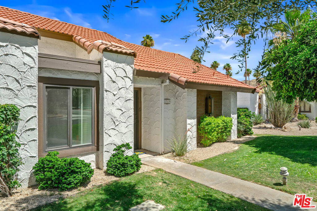 2252 Miramonte Circle B