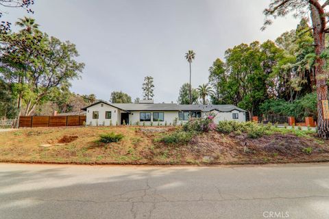Photo of 6174 Hawarden Dr, Riverside, CA 92506 (MLS # IV26019897)