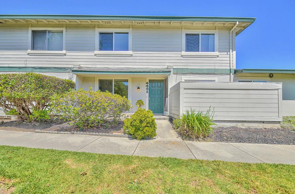 4402 Starboard Court