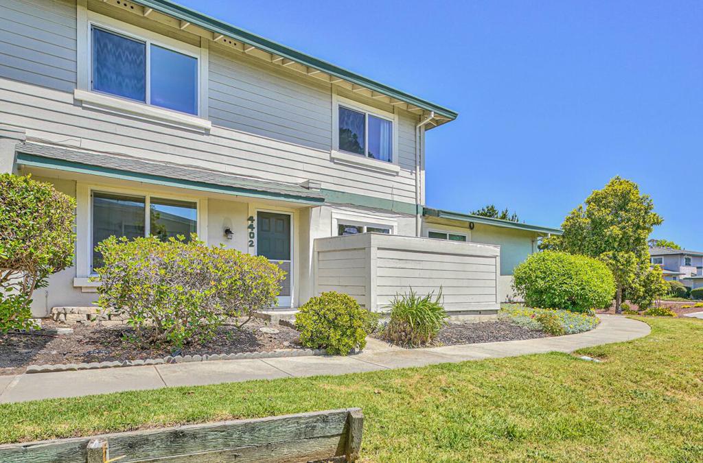4402 Starboard Court