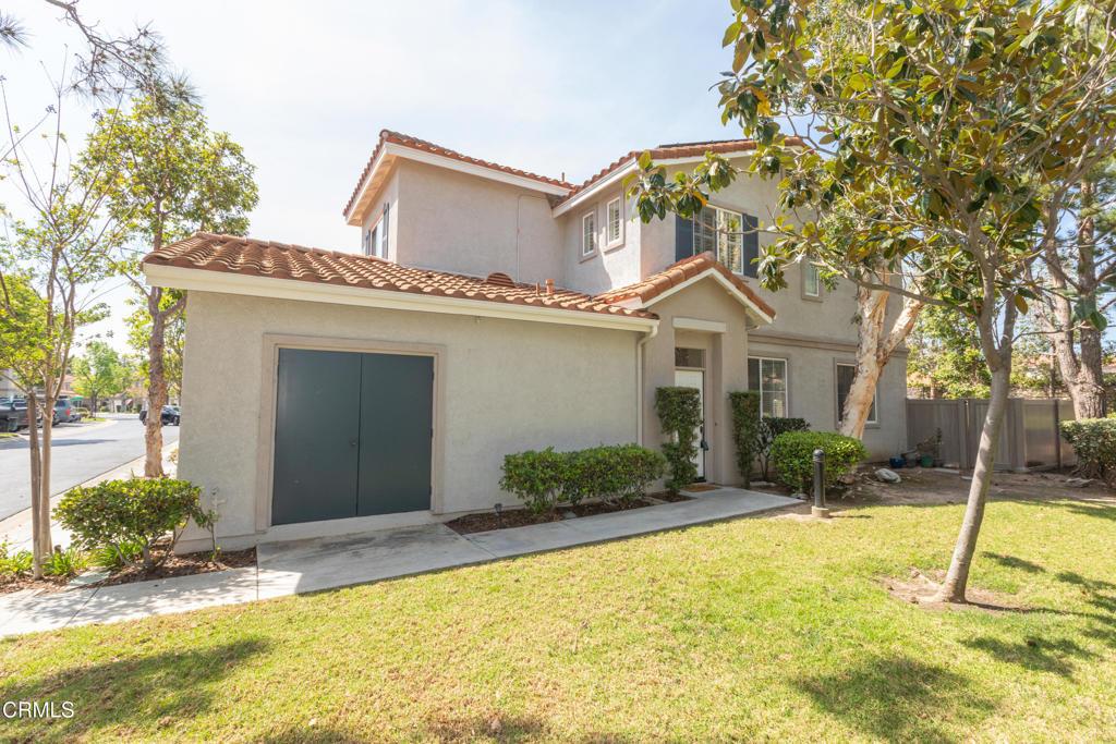 Properties 395 Via Cantilena