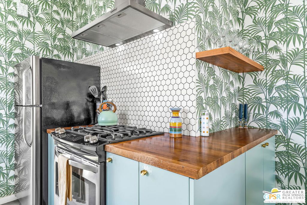 listing image 130720952872885807474