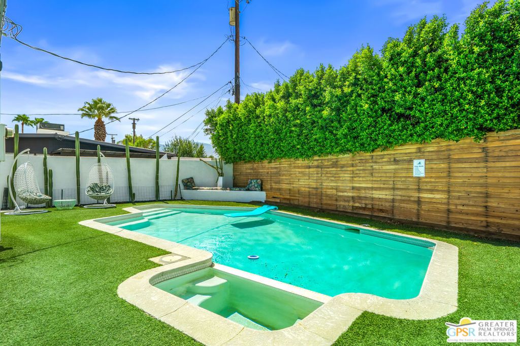 listing image 130723315516488042884