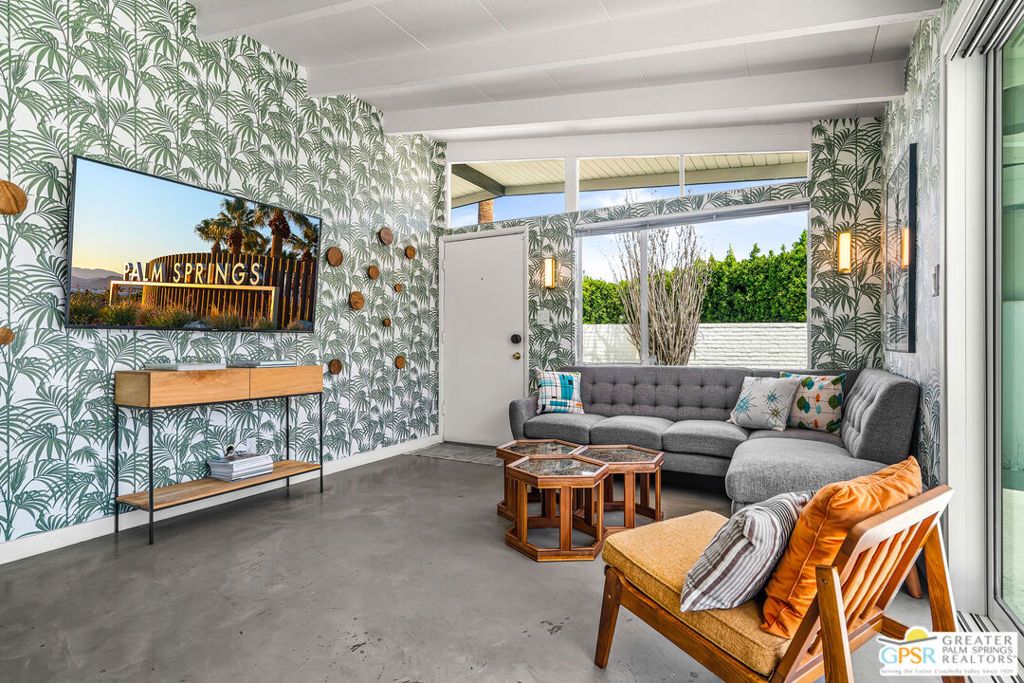 listing image 130722985404976536950