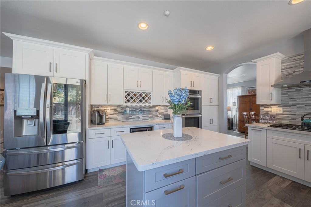 429 Tudor Way