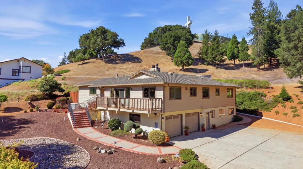 775 W California Way