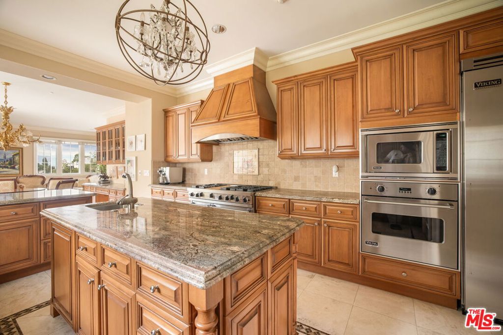 Benedict Collection - Residential