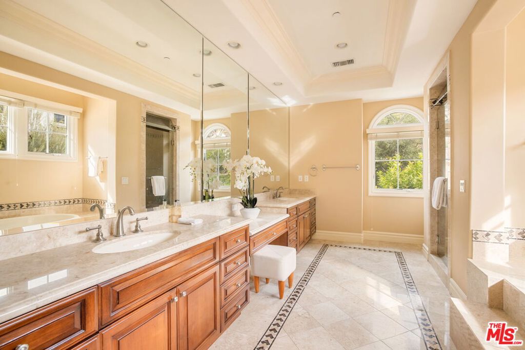 Benedict Collection - Residential