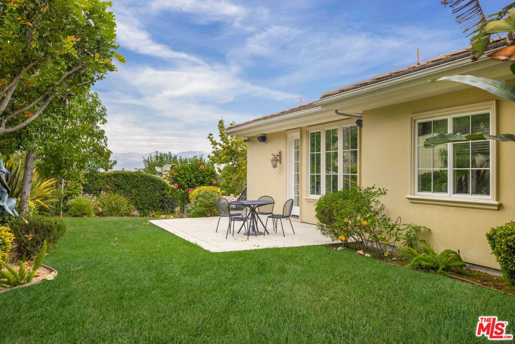 Benedict Collection - Residential