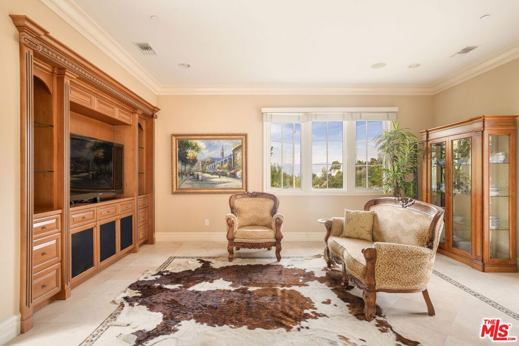 Benedict Collection - Residential