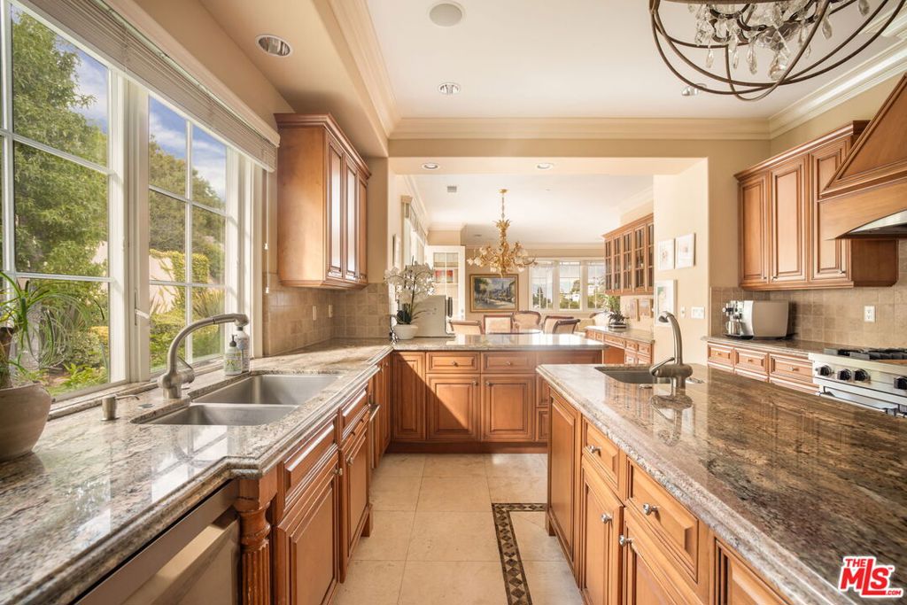 Benedict Collection - Residential