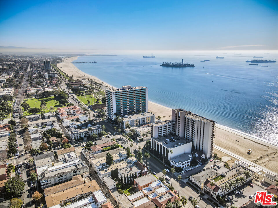 1750 E Ocean Boulevard 704